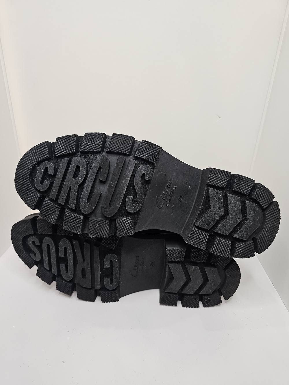 Circus NY by Sam Edelman B/W Lug Sole Platform Loafers Mary Janes 8.5 New wo Tag - Picture 6 of 7